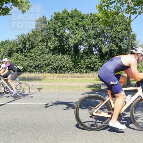 09.08.2026 - GEWOBA Citytriathlon Bremen Michael Burmester http://msf.ph/oto/9962808 09.08.2026 14:37:17 Radfahren 10, 58, 87, 172, 300, 316, 369, 385, 448 meine-sportfotos.de