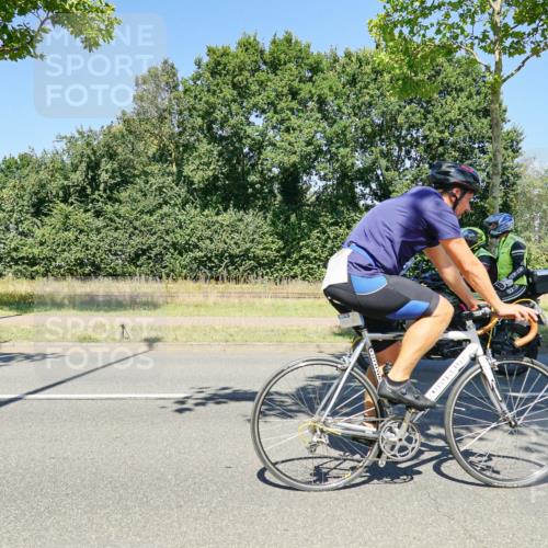 09.08.2026 - GEWOBA Citytriathlon Bremen Michael Burmester http://msf.ph/oto/9962811 09.08.2026 14:37:20 Radfahren 10, 58, 87, 172, 300, 316, 369, 385, 448 meine-sportfotos.de