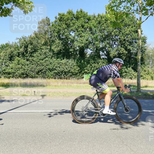 09.08.2026 - GEWOBA Citytriathlon Bremen Michael Burmester http://msf.ph/oto/9962835 09.08.2026 14:37:49 Radfahren 42, 242, 288, 292, 341, 390, 398, 400, 410, 450, 487 meine-sportfotos.de