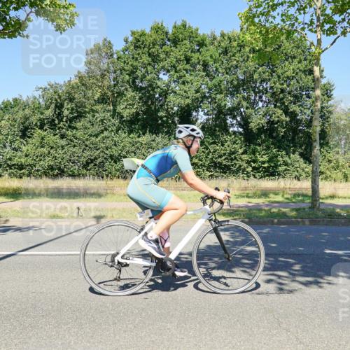 09.08.2026 - GEWOBA Citytriathlon Bremen Michael Burmester http://msf.ph/oto/9962848 09.08.2026 14:38:08 Radfahren 193, 202, 221, 266, 280, 293, 297, 306, 314, 319, 324, 330, 335, 344, 398, 410, 434, 454, 485, 521, 522 meine-sportfotos.de