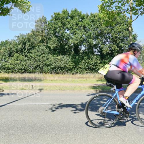 09.08.2026 - GEWOBA Citytriathlon Bremen Michael Burmester http://msf.ph/oto/9962853 09.08.2026 14:38:11 Radfahren 190, 193, 221, 266, 277, 280, 293, 297, 306, 314, 319, 324, 330, 335, 344, 402, 434, 454, 485, 521, 522 meine-sportfotos.de