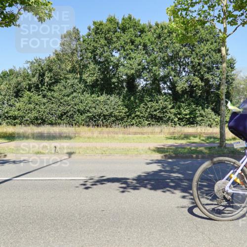 09.08.2026 - GEWOBA Citytriathlon Bremen Michael Burmester http://msf.ph/oto/9962863 09.08.2026 14:38:27 Radfahren 173, 190, 249, 277, 289, 320, 324, 352, 402, 417, 431 meine-sportfotos.de