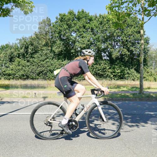 09.08.2026 - GEWOBA Citytriathlon Bremen Michael Burmester http://msf.ph/oto/9962865 09.08.2026 14:38:32 Radfahren 173, 216, 222, 227, 249, 276, 289, 320, 352, 417, 431 meine-sportfotos.de