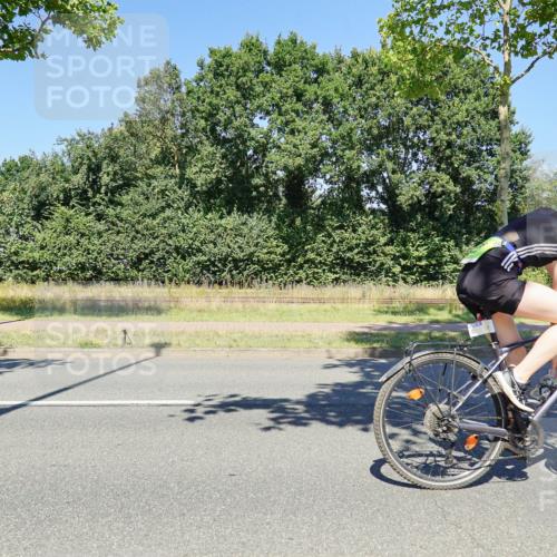 09.08.2026 - GEWOBA Citytriathlon Bremen Michael Burmester http://msf.ph/oto/9962870 09.08.2026 14:38:40 Radfahren 210, 216, 222, 227, 249, 253, 273, 276, 320, 352, 417 meine-sportfotos.de