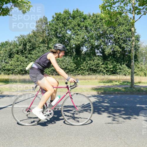 09.08.2026 - GEWOBA Citytriathlon Bremen Michael Burmester http://msf.ph/oto/9962873 09.08.2026 14:38:47 Radfahren 210, 216, 222, 227, 253, 273, 276, 310, 320, 347 meine-sportfotos.de