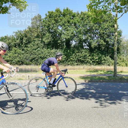 09.08.2026 - GEWOBA Citytriathlon Bremen Michael Burmester http://msf.ph/oto/9962874 09.08.2026 14:38:49 Radfahren 210, 216, 227, 253, 273, 276, 310, 347 meine-sportfotos.de
