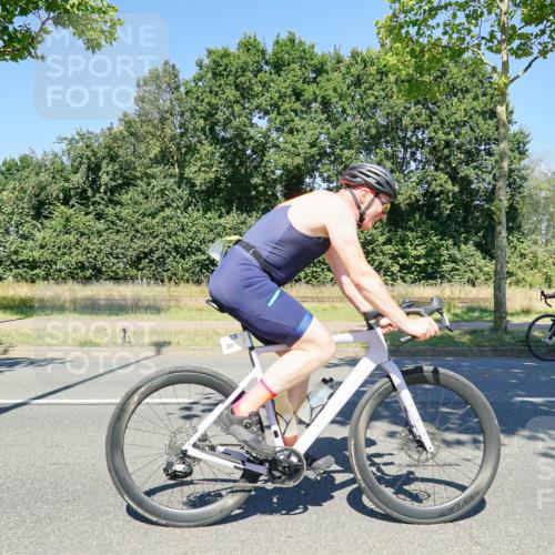 09.08.2026 - GEWOBA Citytriathlon Bremen Michael Burmester http://msf.ph/oto/9962876 09.08.2026 14:39:00 Radfahren 210, 310, 326, 347, 438 meine-sportfotos.de