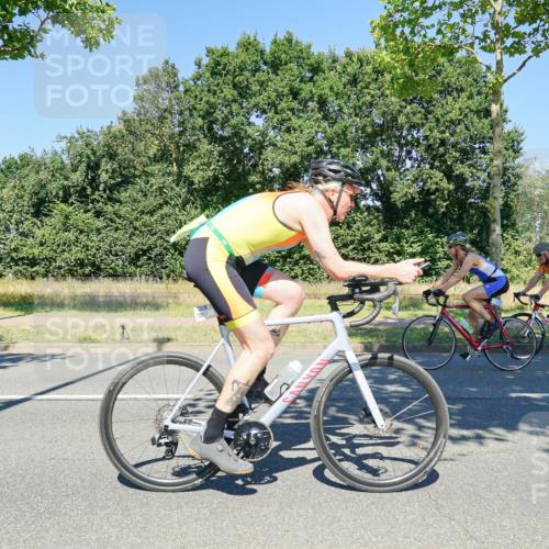09.08.2026 - GEWOBA Citytriathlon Bremen Michael Burmester http://msf.ph/oto/9962913 09.08.2026 14:39:58 Radfahren 234, 258, 261, 391, 393, 413, 423, 479 meine-sportfotos.de