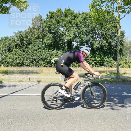 09.08.2026 - GEWOBA Citytriathlon Bremen Michael Burmester http://msf.ph/oto/9962944 09.08.2026 14:40:36 Radfahren 18, 197, 204, 224, 244, 250, 358, 415, 449, 456, 508 meine-sportfotos.de