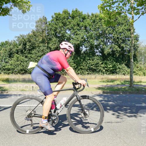 09.08.2026 - GEWOBA Citytriathlon Bremen Michael Burmester http://msf.ph/oto/9963104 09.08.2026 14:46:46 Radfahren 392, 447, 483, 488, 497, 506 meine-sportfotos.de