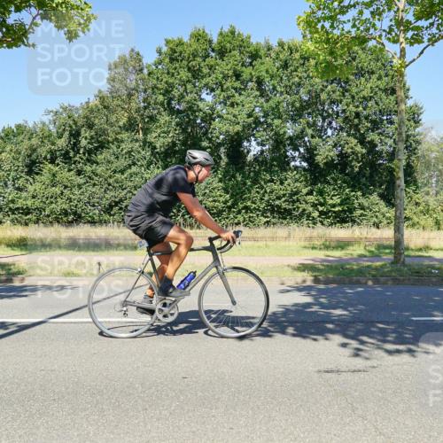 09.08.2026 - GEWOBA Citytriathlon Bremen Michael Burmester http://msf.ph/oto/9963120 09.08.2026 14:47:44 Radfahren 104, 387, 491, 492 meine-sportfotos.de