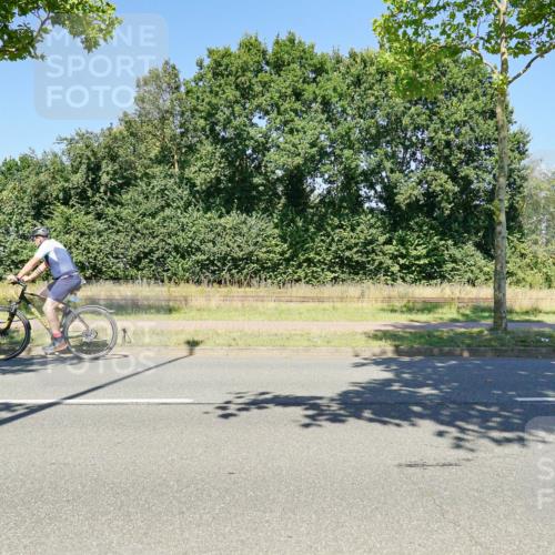 09.08.2026 - GEWOBA Citytriathlon Bremen Michael Burmester http://msf.ph/oto/9963128 09.08.2026 14:48:23 Radfahren 333, 484 meine-sportfotos.de