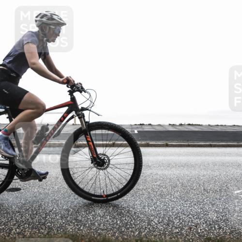 16.08.2026 - KN Förde Triathlon 2026 H.Heesch http://msf.ph/oto/9963455 16.08.2026 09:35:40 Radfahren 135, 246, 252, 263 meine-sportfotos.de