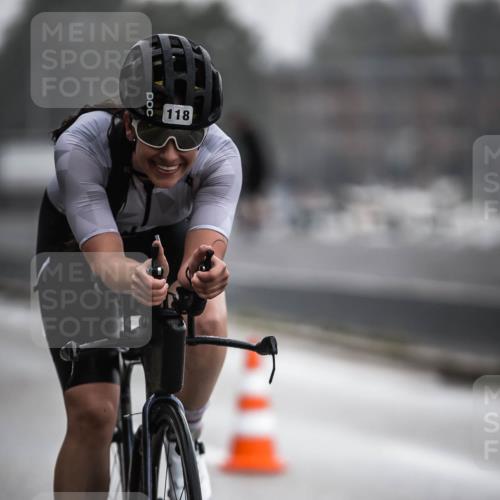 16.08.2026 - KN Förde Triathlon 2026 H.Heesch http://msf.ph/oto/9963561 16.08.2026 09:31:25 Radfahren 118, 188 meine-sportfotos.de
