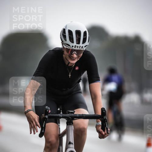 16.08.2026 - KN Förde Triathlon 2026 H.Heesch http://msf.ph/oto/9963591 16.08.2026 09:31:34 Radfahren 217, 226 meine-sportfotos.de