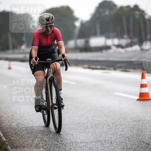 16.08.2026 - KN Förde Triathlon 2026 H.Heesch http://msf.ph/oto/9963607 16.08.2026 09:31:48 Radfahren 106, 143, 199, 242 meine-sportfotos.de