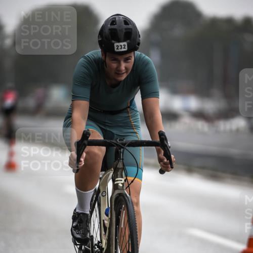 16.08.2026 - KN Förde Triathlon 2026 H.Heesch http://msf.ph/oto/9963741 16.08.2026 09:32:24 Radfahren 133, 232, 262 meine-sportfotos.de
