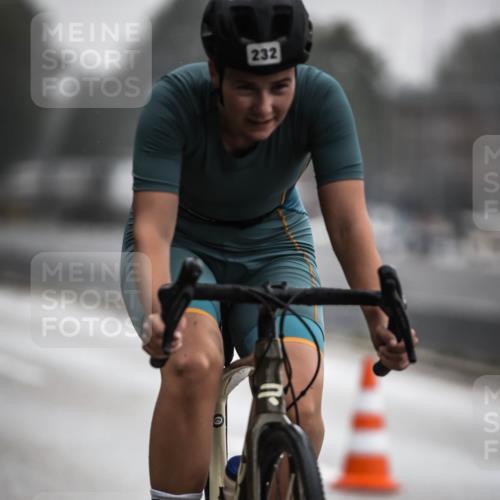 16.08.2026 - KN Förde Triathlon 2026 H.Heesch http://msf.ph/oto/9963746 16.08.2026 09:32:24 Radfahren 133, 232, 262 meine-sportfotos.de