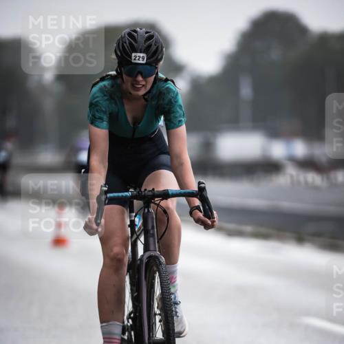16.08.2026 - KN Förde Triathlon 2026 H.Heesch http://msf.ph/oto/9963803 16.08.2026 09:32:47 Radfahren 158, 162, 229, 238, 240, 251 meine-sportfotos.de