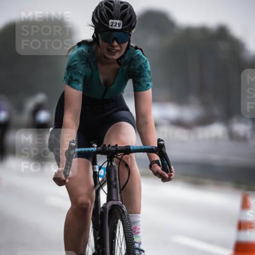 16.08.2026 - KN Förde Triathlon 2026 H.Heesch http://msf.ph/oto/9963808 16.08.2026 09:32:47 Radfahren 158, 162, 229, 238, 240, 251 meine-sportfotos.de