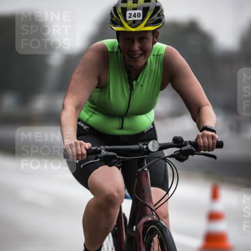 16.08.2026 - KN Förde Triathlon 2026 H.Heesch http://msf.ph/oto/9963829 16.08.2026 09:32:50 Radfahren 158, 229, 240, 251 meine-sportfotos.de