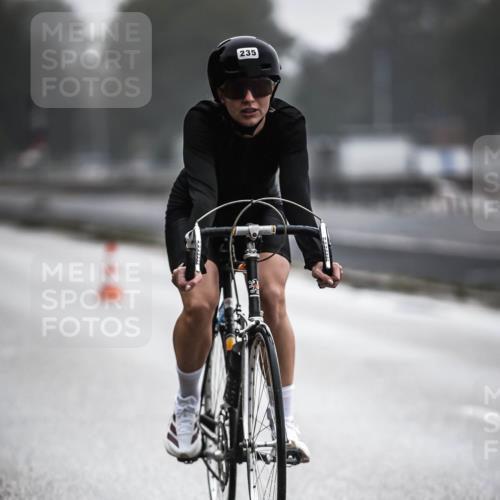 16.08.2026 - KN Förde Triathlon 2026 H.Heesch http://msf.ph/oto/9963882 16.08.2026 09:33:04 Radfahren 135, 235, 254 meine-sportfotos.de