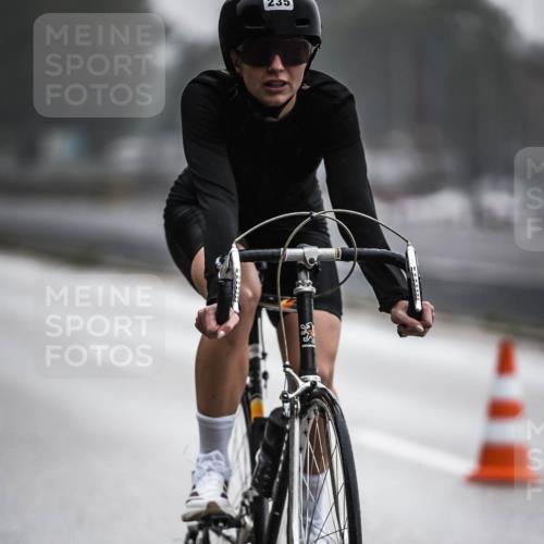 16.08.2026 - KN Förde Triathlon 2026 H.Heesch http://msf.ph/oto/9963888 16.08.2026 09:33:04 Radfahren 135, 235, 254 meine-sportfotos.de