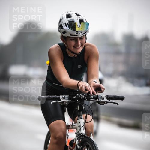16.08.2026 - KN Förde Triathlon 2026 H.Heesch http://msf.ph/oto/9963994 16.08.2026 09:33:48 Radfahren 202 meine-sportfotos.de