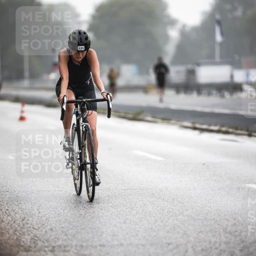 16.08.2026 - KN Förde Triathlon 2026 H.Heesch http://msf.ph/oto/9964318 16.08.2026 09:35:02 Radfahren 125, 147, 175, 197, 266, 805 meine-sportfotos.de