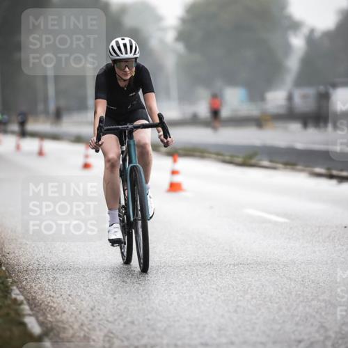 16.08.2026 - KN Förde Triathlon 2026 H.Heesch http://msf.ph/oto/9964442 16.08.2026 09:35:25 Radfahren 123, 131, 161, 251 meine-sportfotos.de