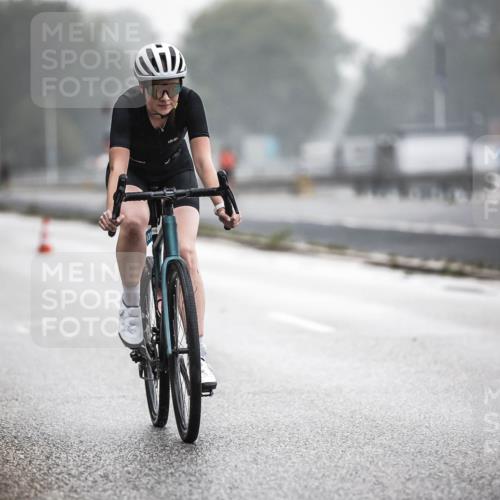 16.08.2026 - KN Förde Triathlon 2026 H.Heesch http://msf.ph/oto/9964451 16.08.2026 09:35:25 Radfahren 123, 131, 161, 251 meine-sportfotos.de