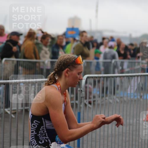 16.08.2026 - KN Förde Triathlon 2026 Markus Tischler http://msf.ph/oto/9964733 16.08.2026 10:09:19 Ziel  meine-sportfotos.de