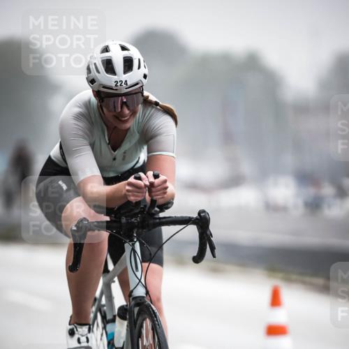 16.08.2026 - KN Förde Triathlon 2026 H.Heesch http://msf.ph/oto/9964744 16.08.2026 09:36:28 Radfahren 103, 174, 224 meine-sportfotos.de