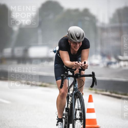 16.08.2026 - KN Förde Triathlon 2026 H.Heesch http://msf.ph/oto/9964796 16.08.2026 09:36:50 Radfahren 105, 114, 115, 227, 236 meine-sportfotos.de