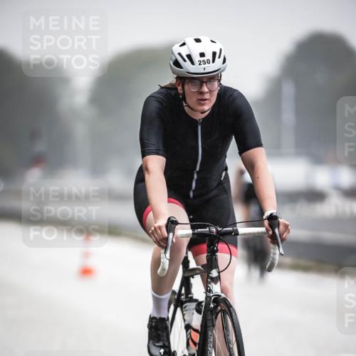 16.08.2026 - KN Förde Triathlon 2026 H.Heesch http://msf.ph/oto/9964870 16.08.2026 09:37:06 Radfahren 145, 153, 200, 250, 268 meine-sportfotos.de