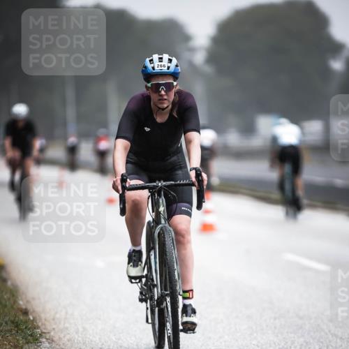 16.08.2026 - KN Förde Triathlon 2026 H.Heesch http://msf.ph/oto/9965025 16.08.2026 09:38:03 Radfahren 142, 152, 172, 184, 230, 266 meine-sportfotos.de