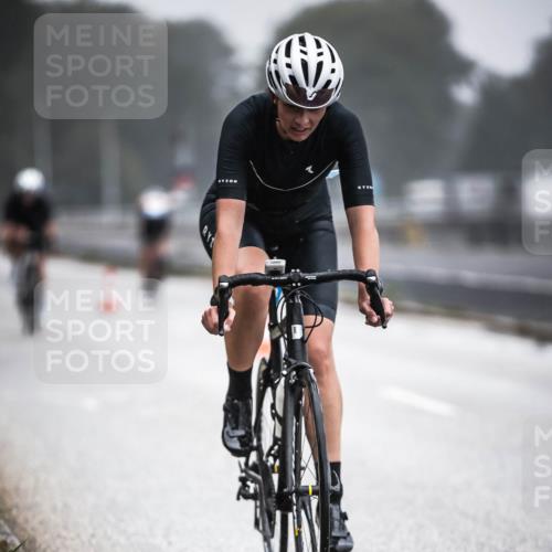 16.08.2026 - KN Förde Triathlon 2026 H.Heesch http://msf.ph/oto/9965145 16.08.2026 09:38:34 Radfahren 108, 132, 164, 178, 189, 198, 263 meine-sportfotos.de