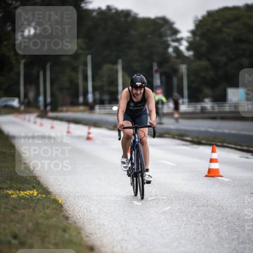16.08.2026 - KN Förde Triathlon 2026 H.Heesch http://msf.ph/oto/9965233 16.08.2026 09:16:10 Radfahren 102, 116 meine-sportfotos.de