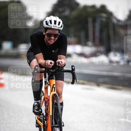 16.08.2026 - KN Förde Triathlon 2026 H.Heesch http://msf.ph/oto/9965268 16.08.2026 09:19:52 Radfahren 121 meine-sportfotos.de