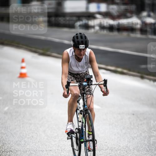 16.08.2026 - KN Förde Triathlon 2026 H.Heesch http://msf.ph/oto/9965306 16.08.2026 09:20:17 Radfahren 110, 113 meine-sportfotos.de