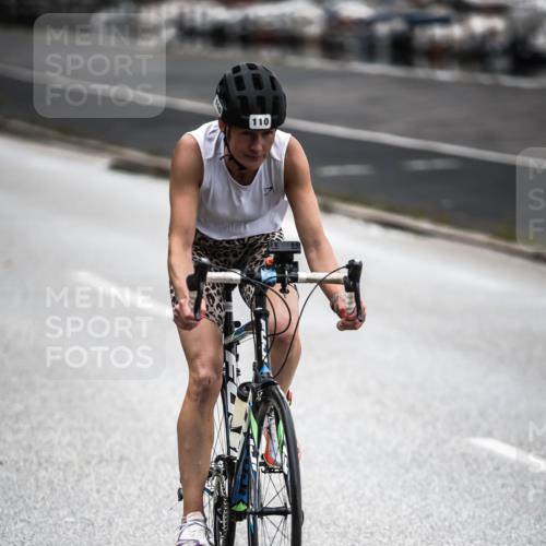 16.08.2026 - KN Förde Triathlon 2026 H.Heesch http://msf.ph/oto/9965308 16.08.2026 09:20:17 Radfahren 110, 113 meine-sportfotos.de