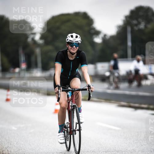 16.08.2026 - KN Förde Triathlon 2026 H.Heesch http://msf.ph/oto/9965342 16.08.2026 09:21:04 Radfahren 107, 118, 125, 160 meine-sportfotos.de