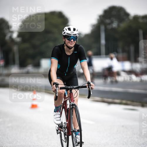 16.08.2026 - KN Förde Triathlon 2026 H.Heesch http://msf.ph/oto/9965344 16.08.2026 09:21:04 Radfahren 107, 118, 125, 160 meine-sportfotos.de