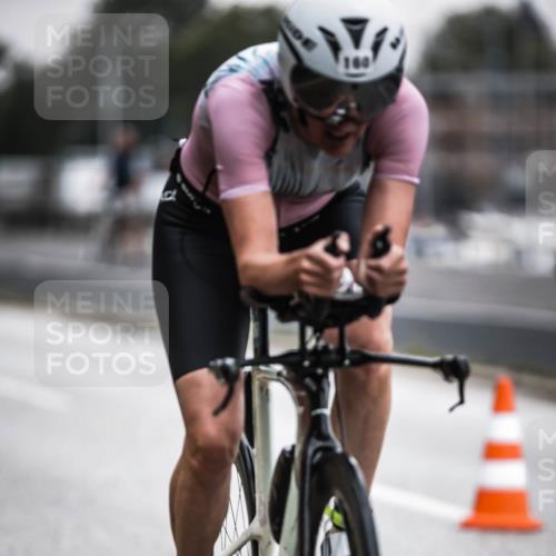 16.08.2026 - KN Förde Triathlon 2026 H.Heesch http://msf.ph/oto/9965368 16.08.2026 09:21:10 Radfahren 118, 160 meine-sportfotos.de