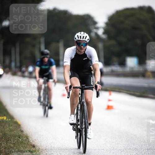 16.08.2026 - KN Förde Triathlon 2026 H.Heesch http://msf.ph/oto/9965390 16.08.2026 09:22:29 Radfahren 127, 148 meine-sportfotos.de