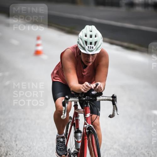 16.08.2026 - KN Förde Triathlon 2026 H.Heesch http://msf.ph/oto/9965630 16.08.2026 09:24:42 Radfahren 124, 158, 162 meine-sportfotos.de