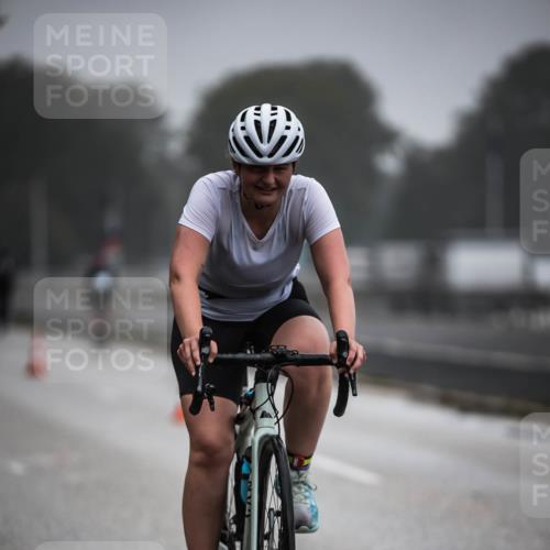 16.08.2026 - KN Förde Triathlon 2026 H.Heesch http://msf.ph/oto/9965999 16.08.2026 09:27:32 Radfahren 121, 138, 171, 172, 176, 180, 230 meine-sportfotos.de