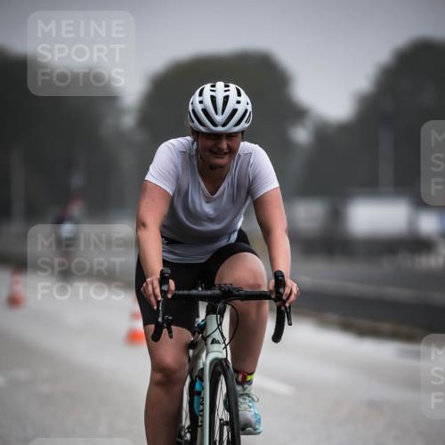 16.08.2026 - KN Förde Triathlon 2026 H.Heesch http://msf.ph/oto/9966000 16.08.2026 09:27:32 Radfahren 121, 138, 171, 172, 176, 180, 230 meine-sportfotos.de
