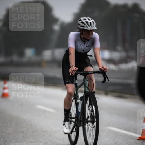 16.08.2026 - KN Förde Triathlon 2026 H.Heesch http://msf.ph/oto/9966087 16.08.2026 09:27:50 Radfahren 115, 142, 168, 186, 187, 204 meine-sportfotos.de