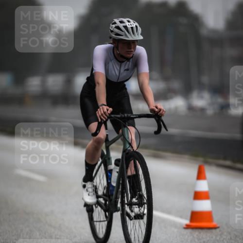 16.08.2026 - KN Förde Triathlon 2026 H.Heesch http://msf.ph/oto/9966089 16.08.2026 09:27:50 Radfahren 115, 142, 168, 186, 187, 204 meine-sportfotos.de